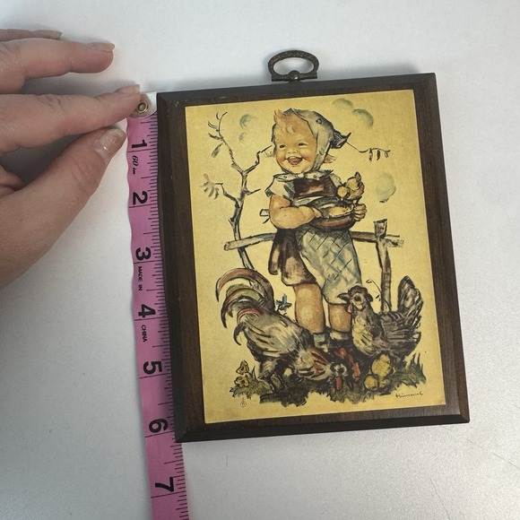 Vintage Hummel wall plaque girl‎ with chickens farmhouse cottagecore decor - Picture 11 of 16